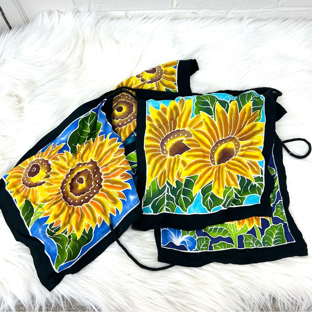 NWT Mexicali Blues Floral Hand Painted Batik Flags